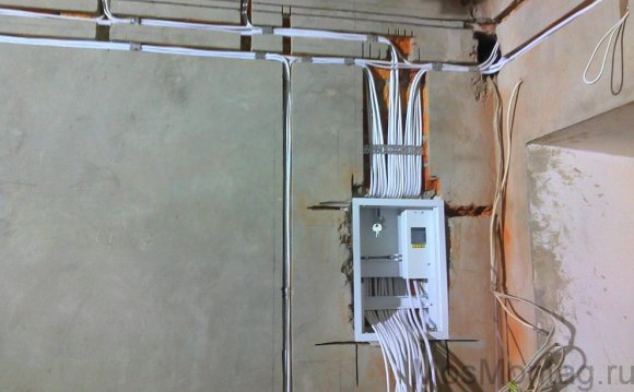 Прокладка провода в квартире