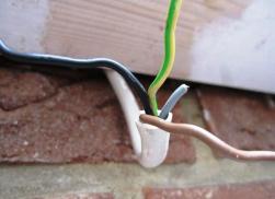 Какие провода и кабели лучше всего использовать для домашней электропроводки